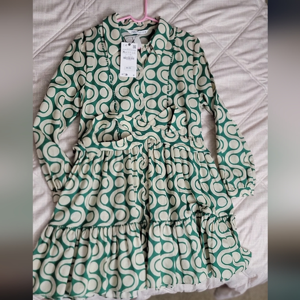 Zara Green and Cream Retro Print Tiered Dress
